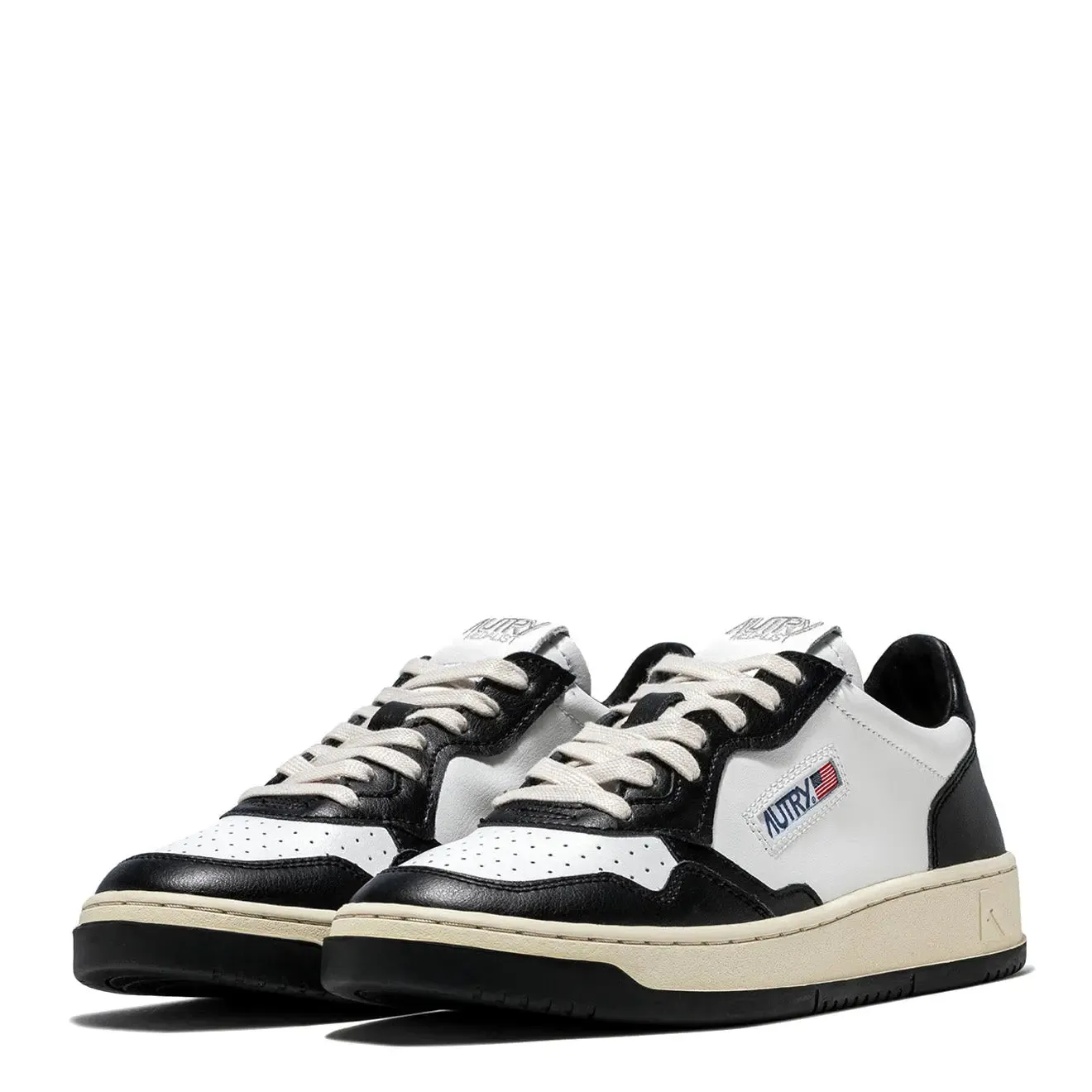 Autry Medalist Low Trainers Black / White