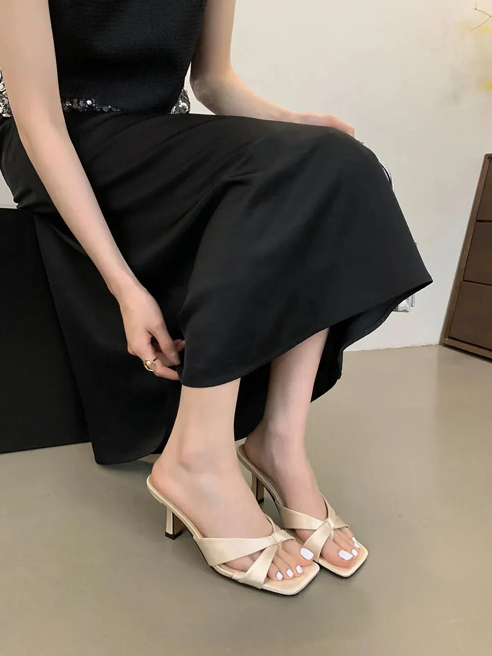 binfenxie  -  Fashion Women Sandals Slides Slippers Summer Outside Mules Shoes Thin High Heels Party Pumps Shoes Woman Green Black Beige 35-40