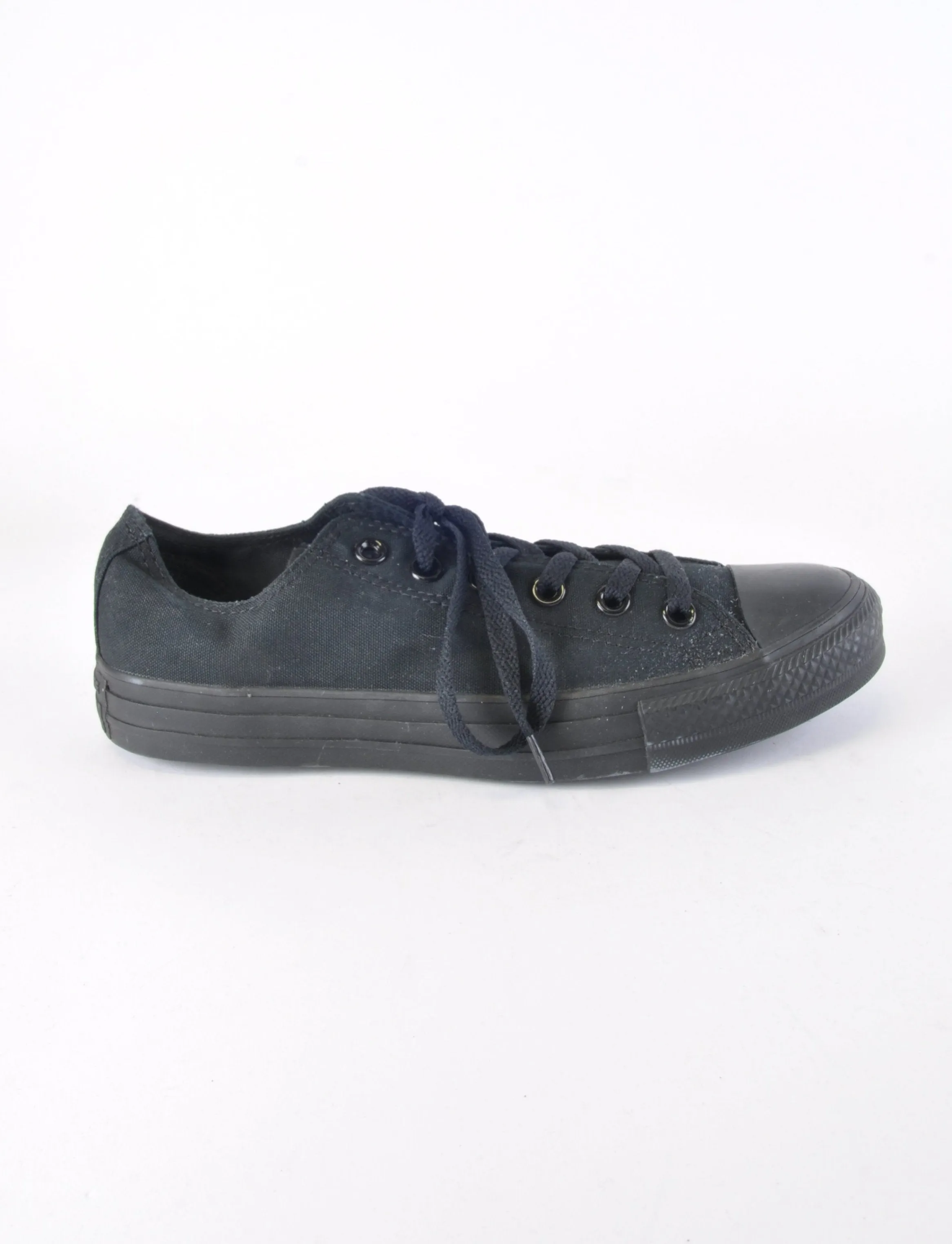 Black Classic Low Converse - New But Imperfect