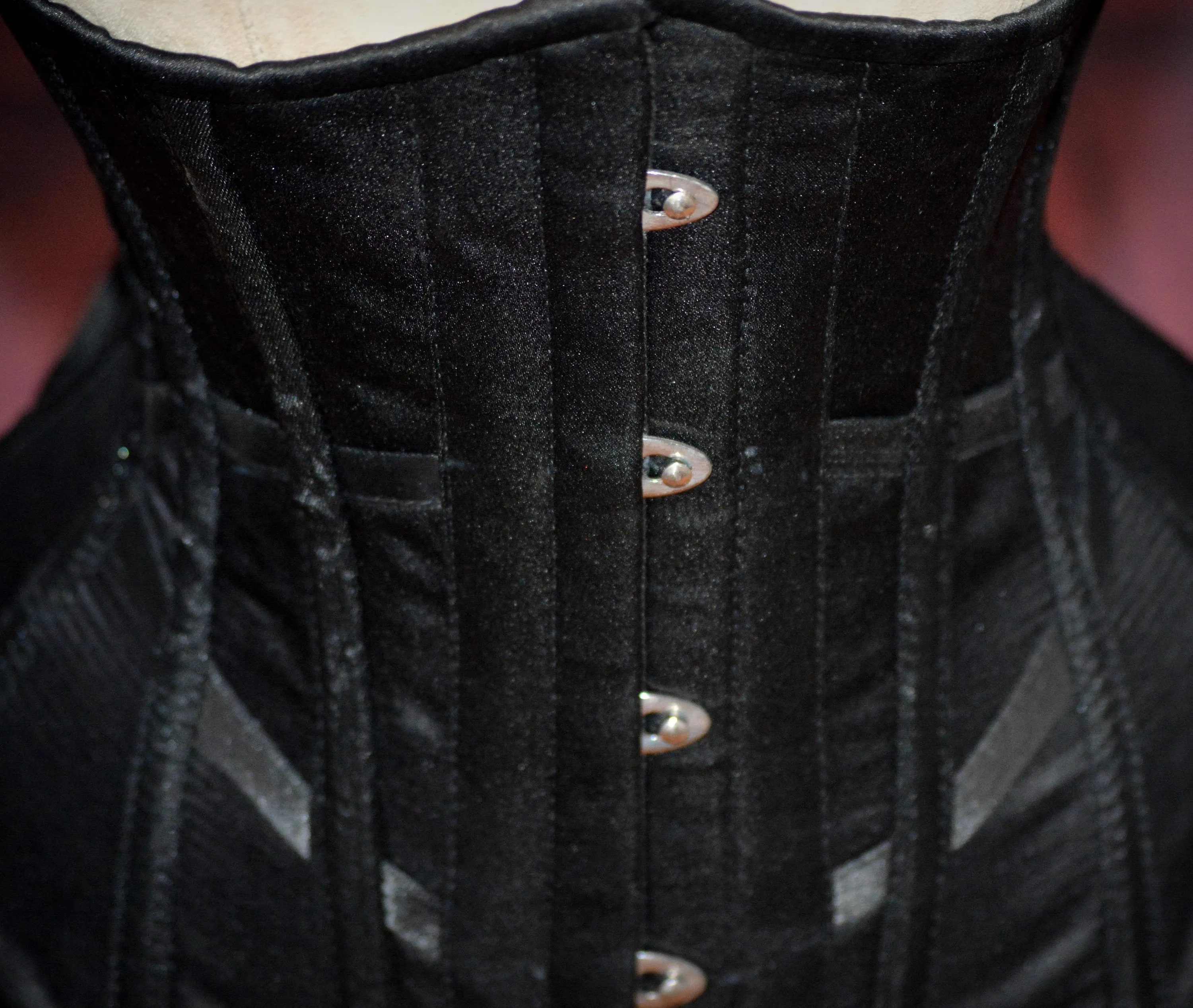 Hourglass made to measures underbust authentic satin corset, only bespoke.