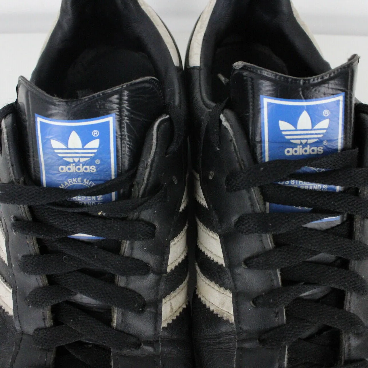 Mens ADIDAS 00s Samba Trainers Black | UK 10.5