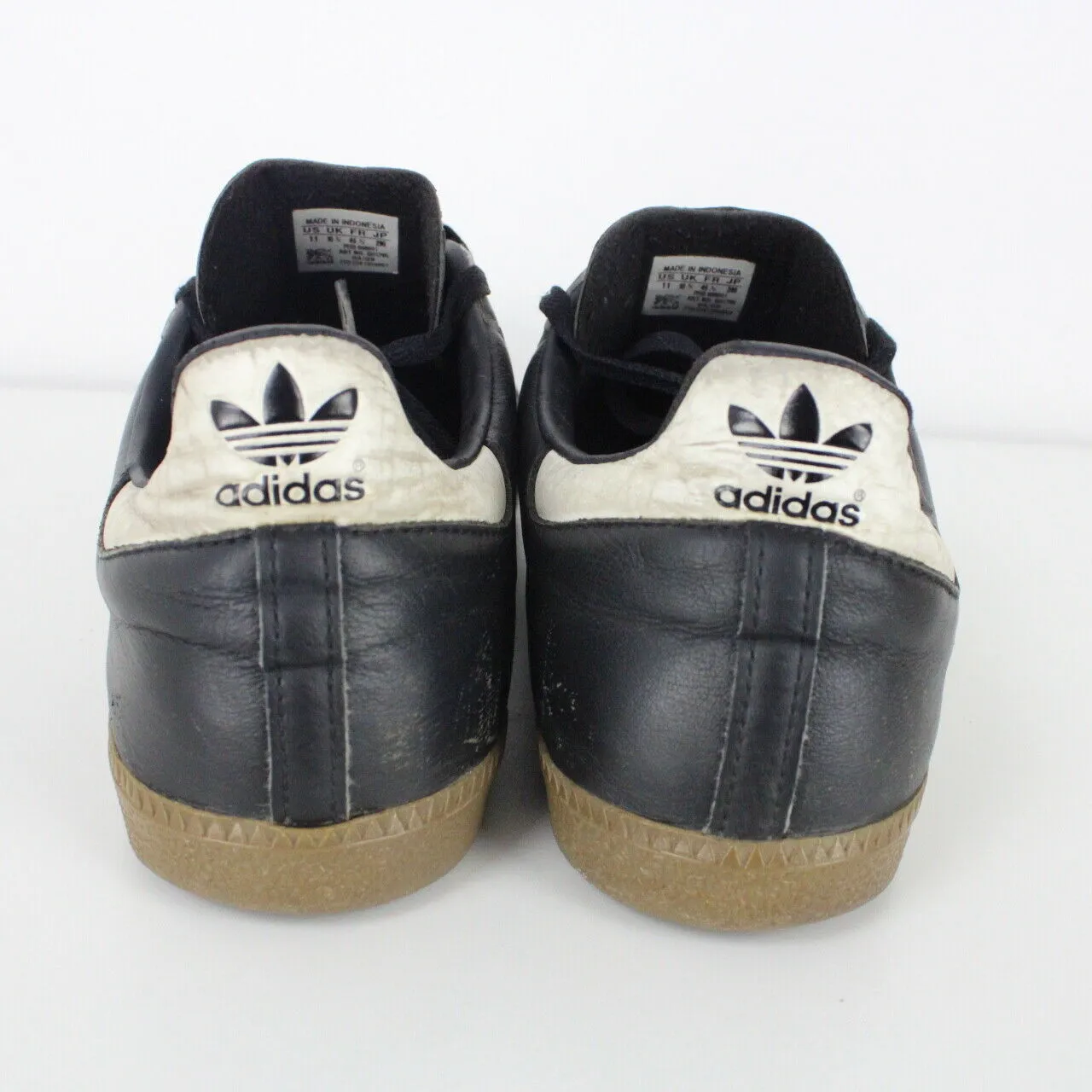 Mens ADIDAS 00s Samba Trainers Black | UK 10.5