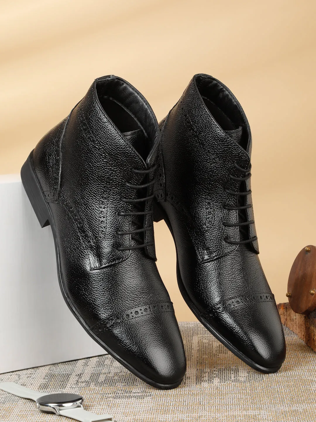 Men's Black Texture Leather Lace-up Chukka Boots