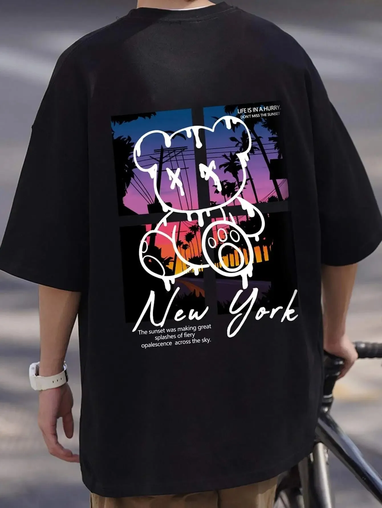 New York Urban Sunset Bear Graphic T-Shirt - Unisex Casual Style