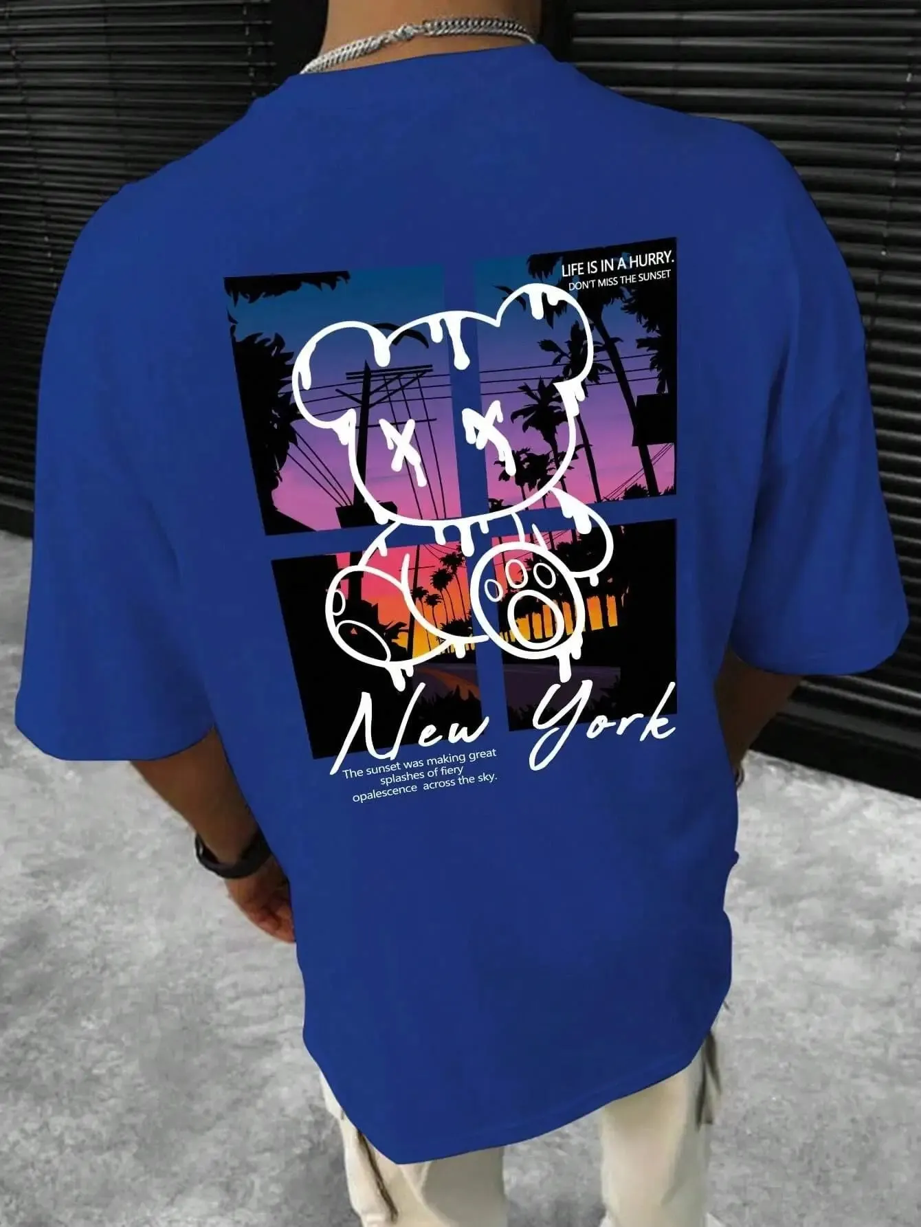 New York Urban Sunset Bear Graphic T-Shirt - Unisex Casual Style