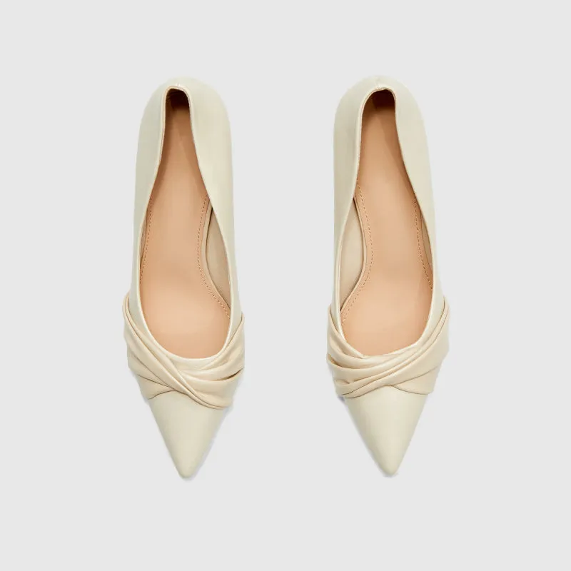 Pointy Toe Pumps Beige -