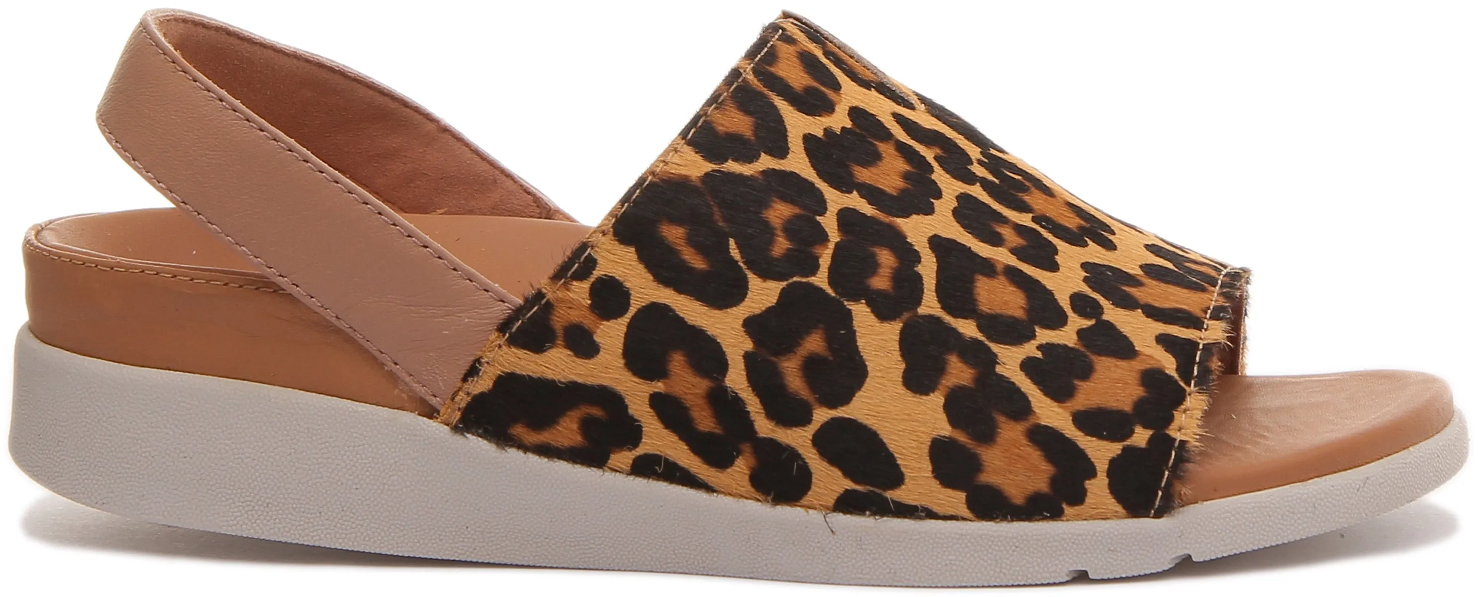 Strive Mara In Leopard For Women