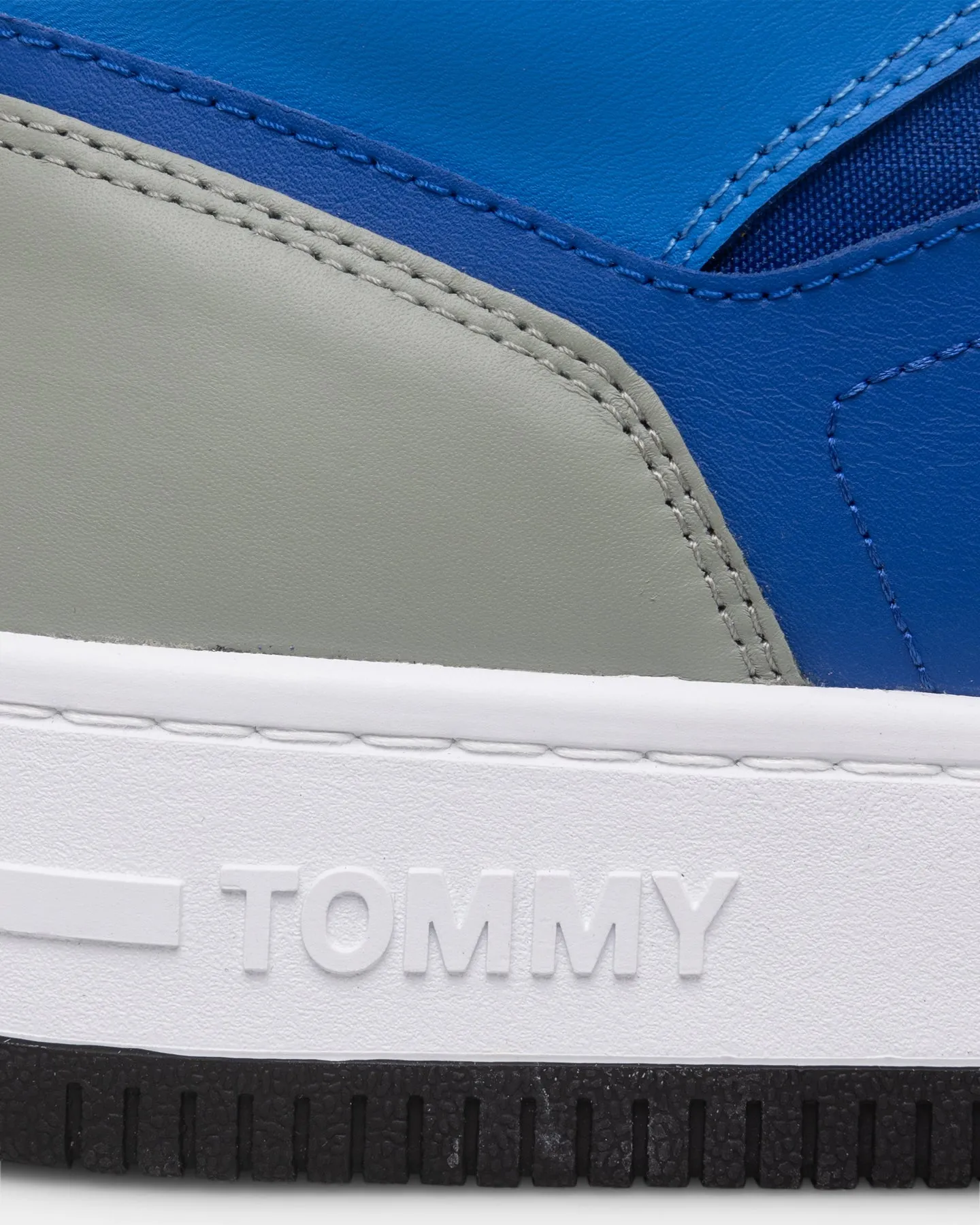 Tommy Jeans Mid Pop Basketball Trainers Cobalt