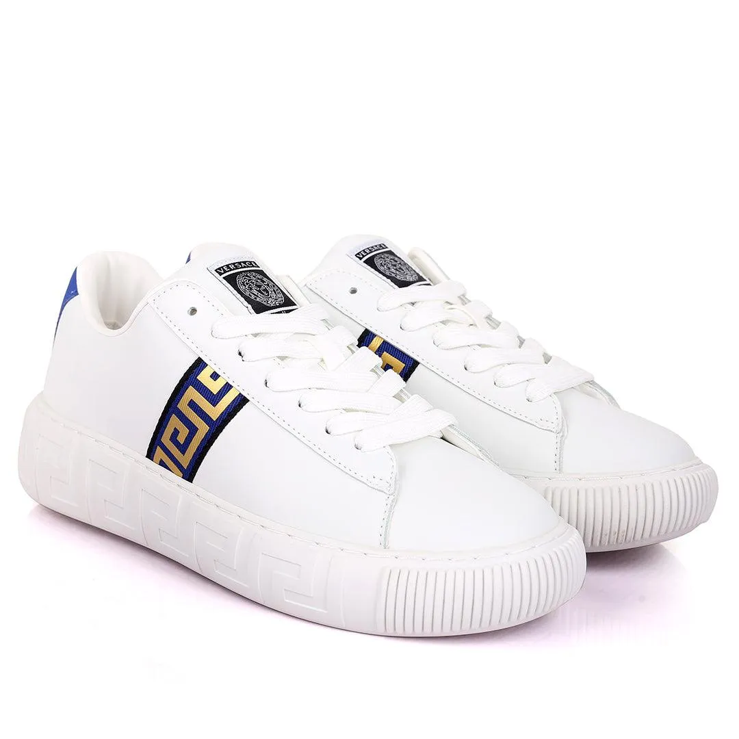 Vers Lace Up And Medusa  Logo Designed Sneaker - White